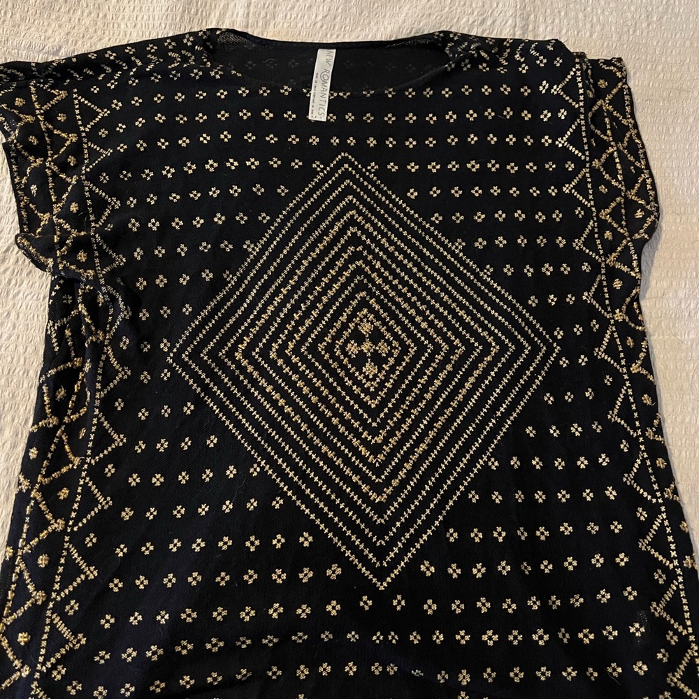 Black Gold Patterned Women's Top New Romantics faux Assuit free people tunic